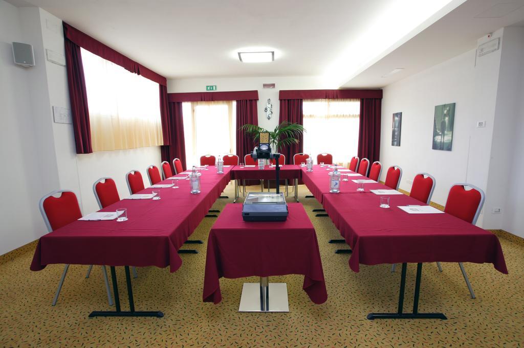 Western Hotel 3*