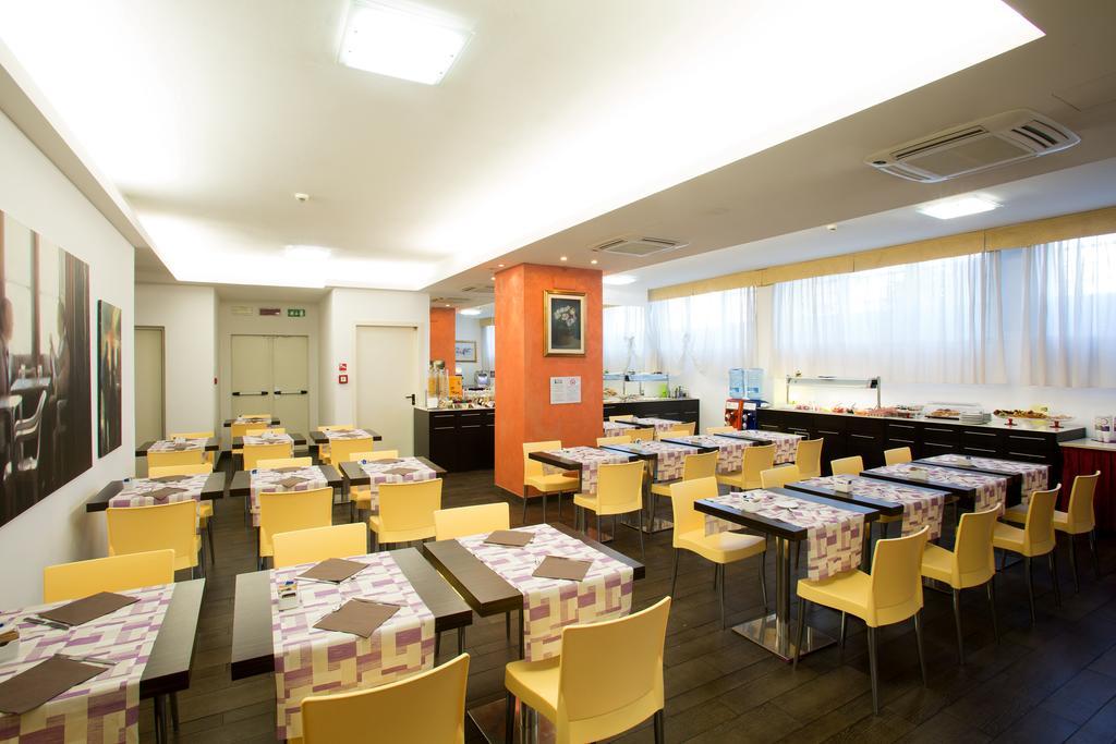 Western Hotel 3*