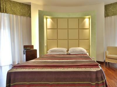 Western 3* Cesena